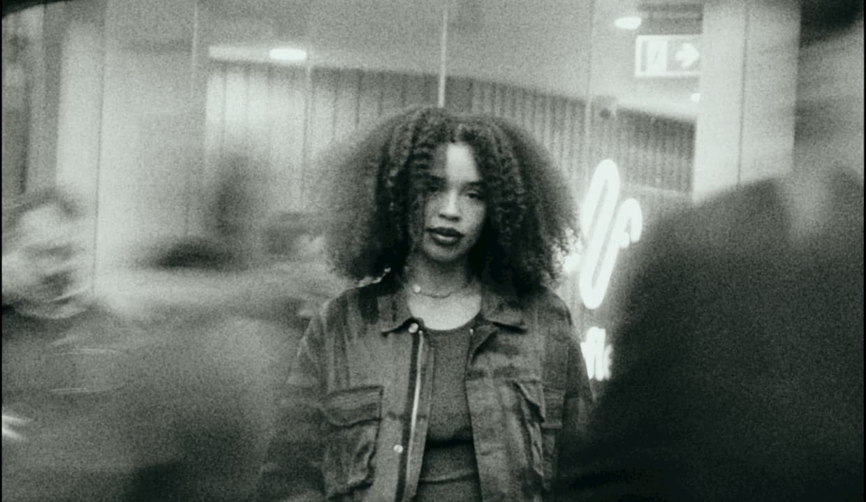 Bel Cobain