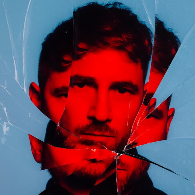 Enzo Siragusa & Peach @ Paradise City