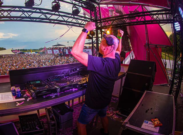 Nowaxx @ Sunrise Festival