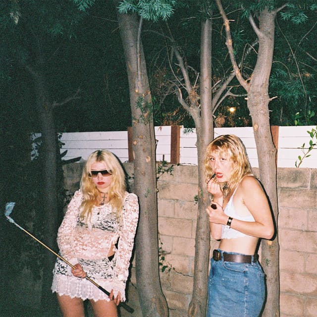 Lambrini Girls @ Musilac