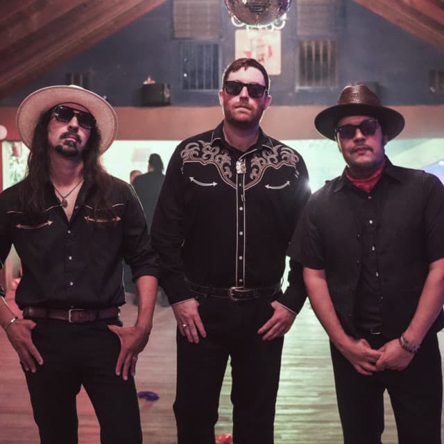 The Animeros @ Roots & Roses