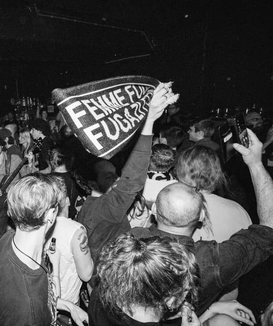 FEMME FUGAZI