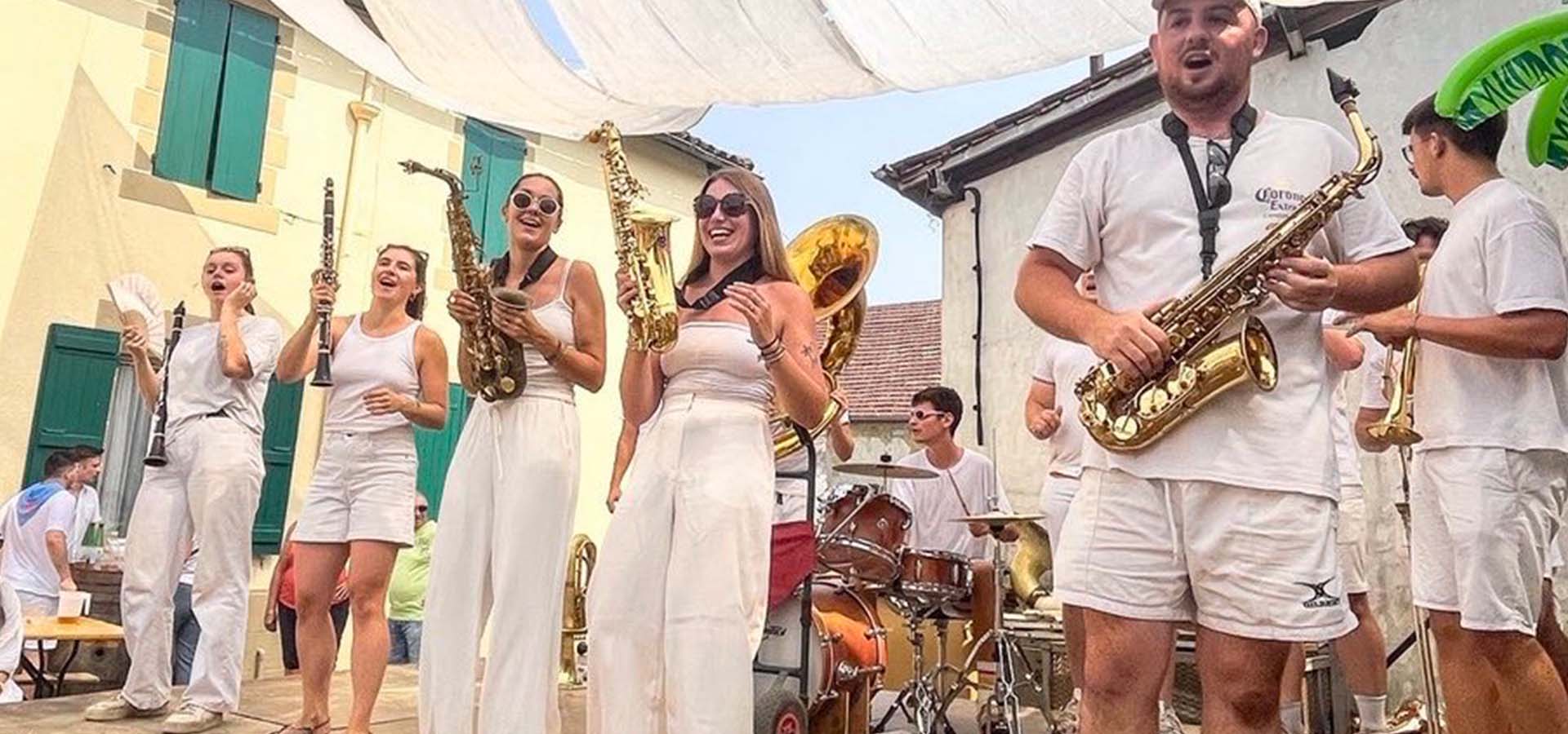 Los Regalos @ Festival du Bout du Monde