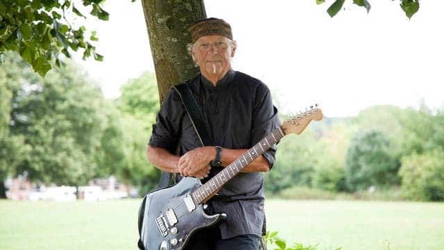 MARTIN BARRE & Band